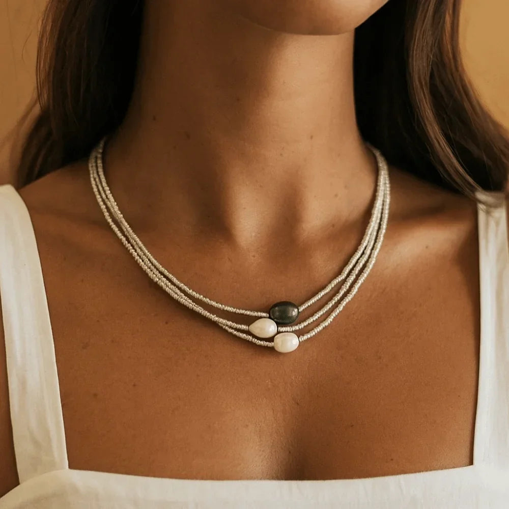 Collar de perlas doradas de brillo antiguo