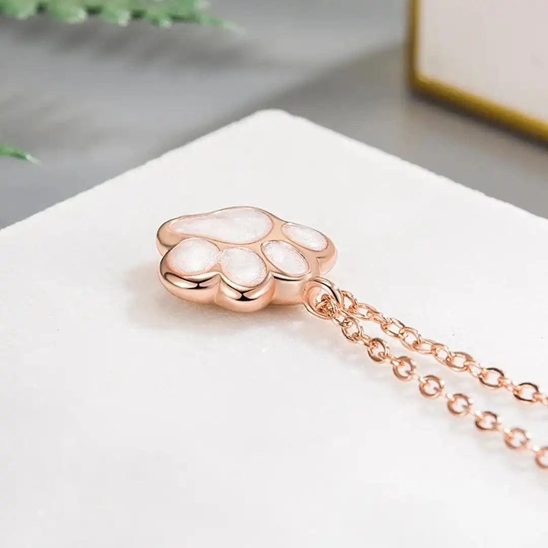 Collar con dije de huella en oro rosa – imagen 3