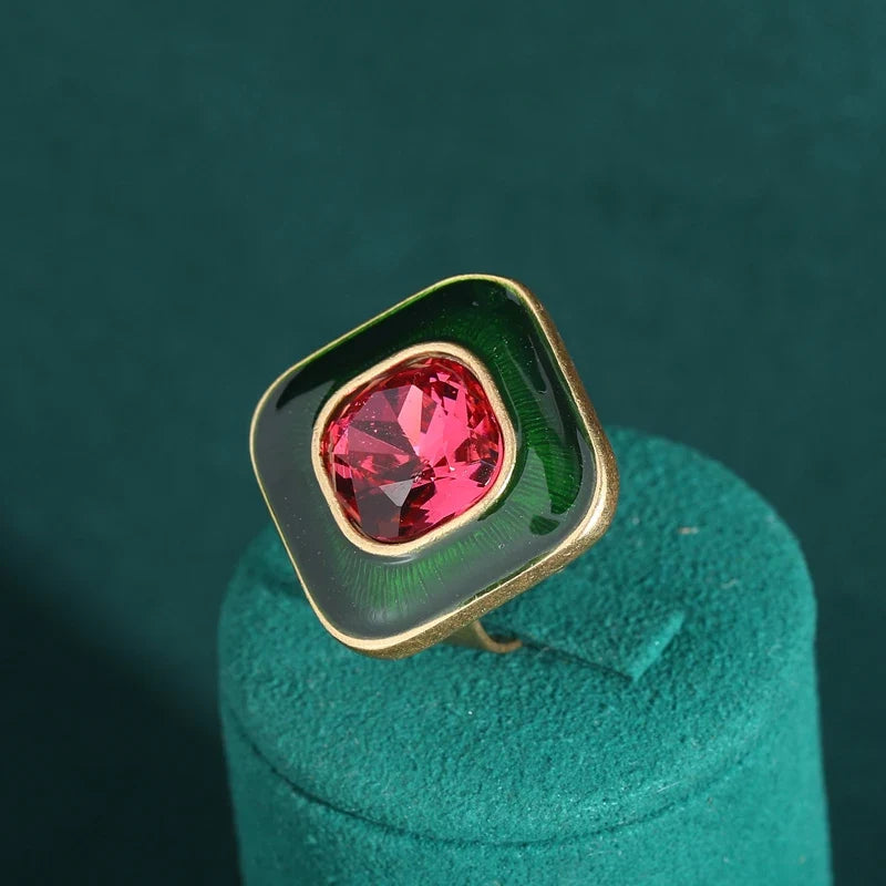 Anillo de cóctel cuadrado dúo de cristal