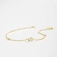 Pulsera inicial con aire de herencia – imagen 5