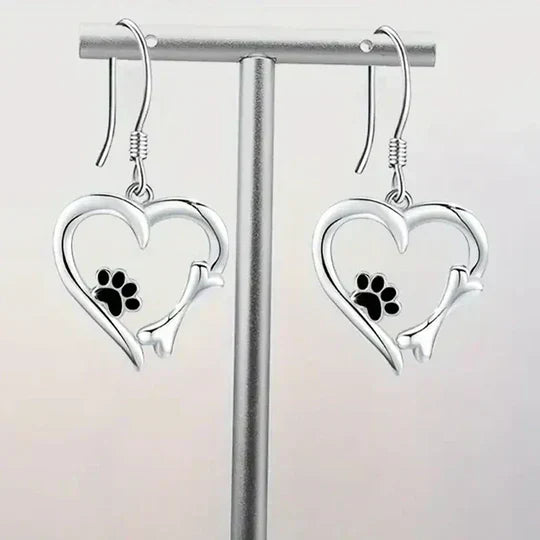 Pendientes colgantes con detalle de pata