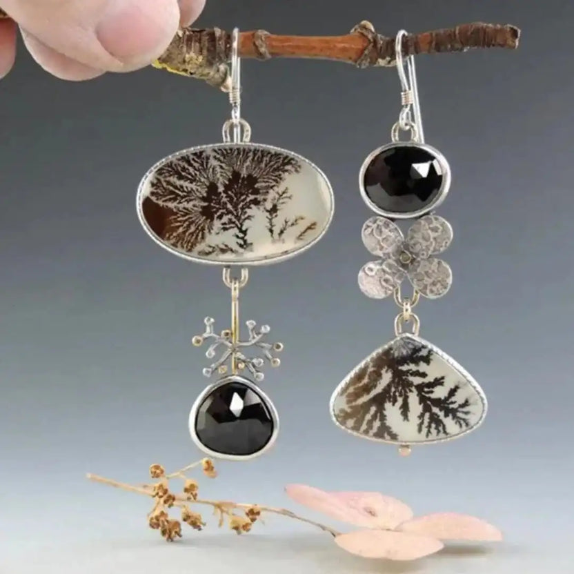 Pendientes asimétricos de jardín de ágata dendrítica