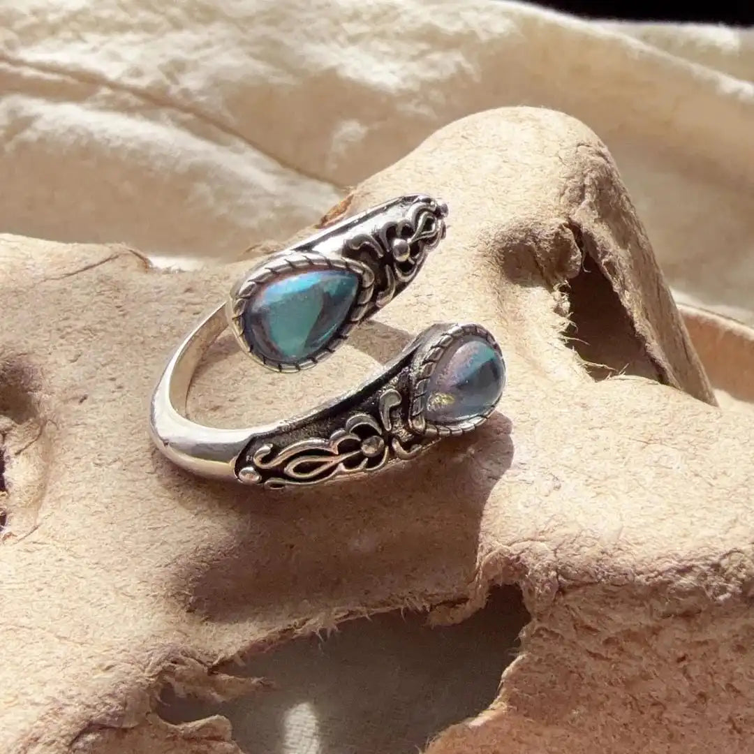 Anillo vintage ajustable de plata con piedra azul – imagen 3