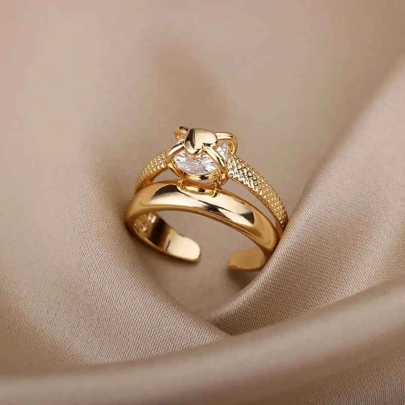 Anillo ajustable de corazón con circonita