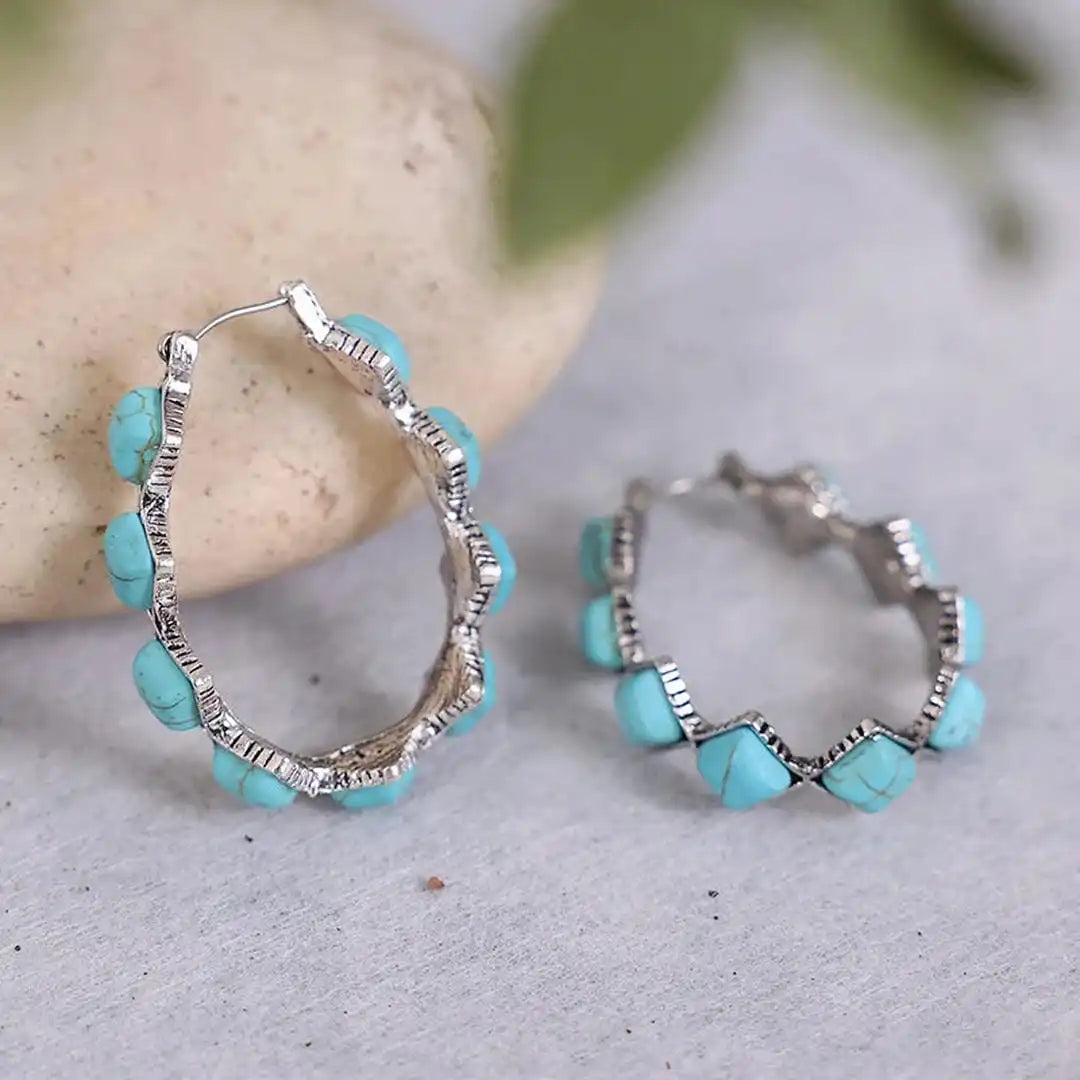Pendientes de aro en U vintage en turquesa – imagen 3