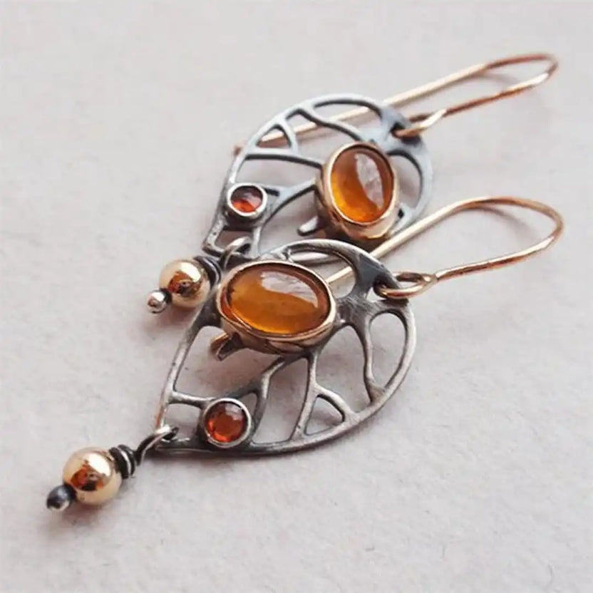 Pendientes colgantes vintage de plata con hoja y ámbar