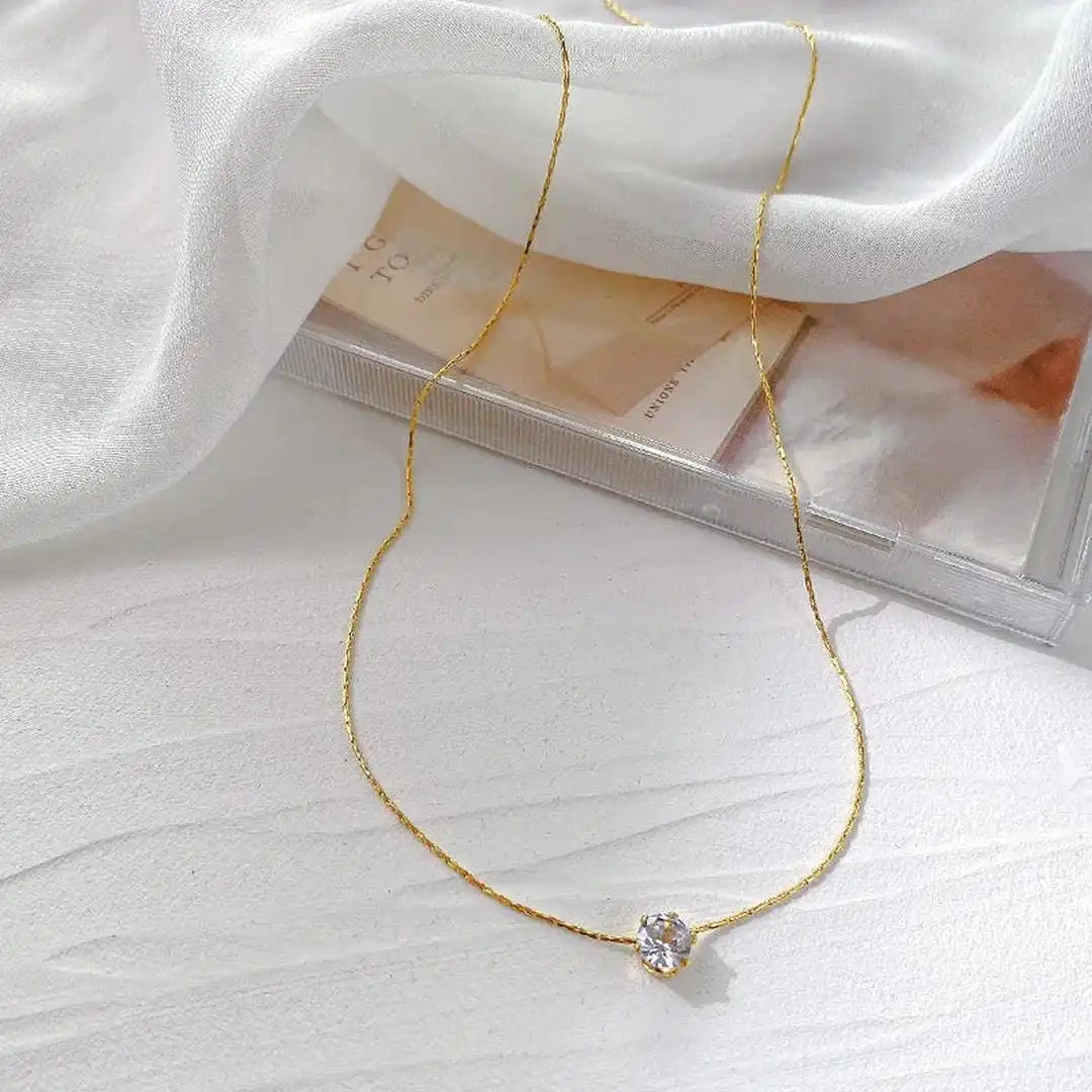 Collar delicado con colgante solitario – imagen 2