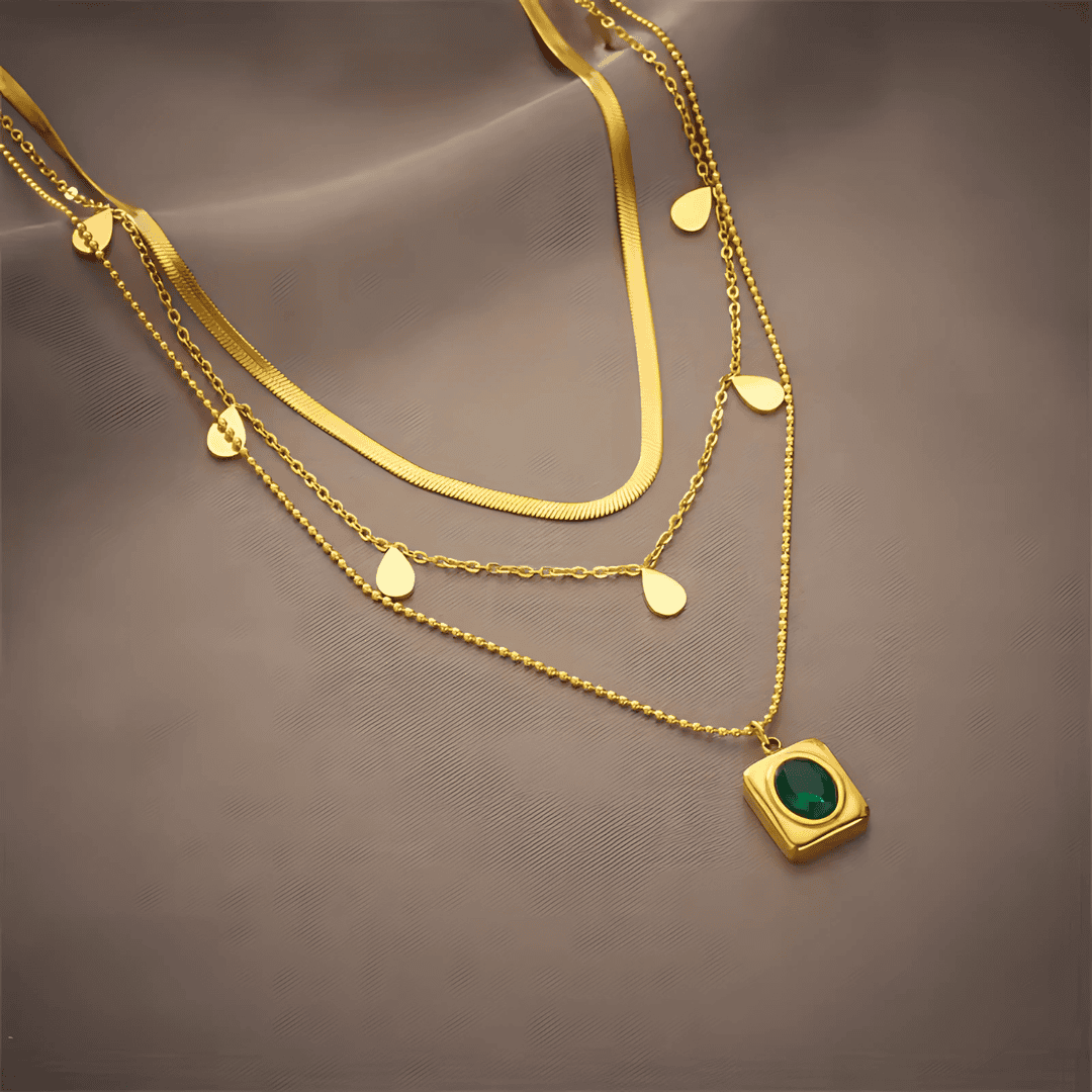 Collar elegante en capas con esmeralda – imagen 2