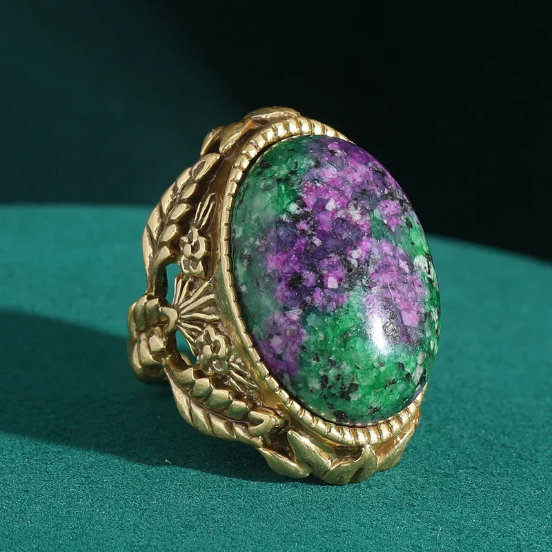 Anillo radiante de oro con piedra ovalada – imagen 2
