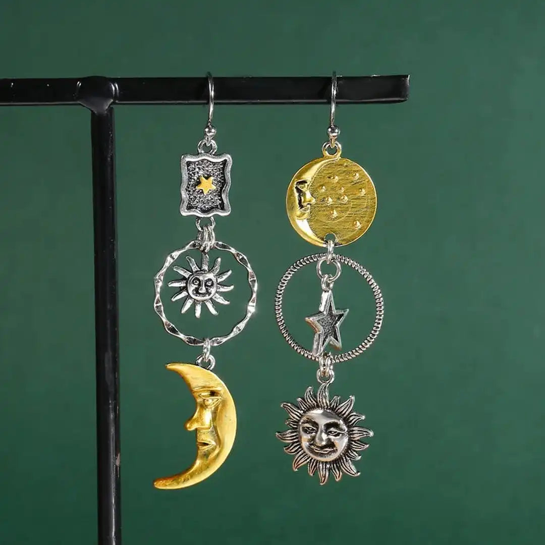 Pendientes bohemios con charms de sol y luna