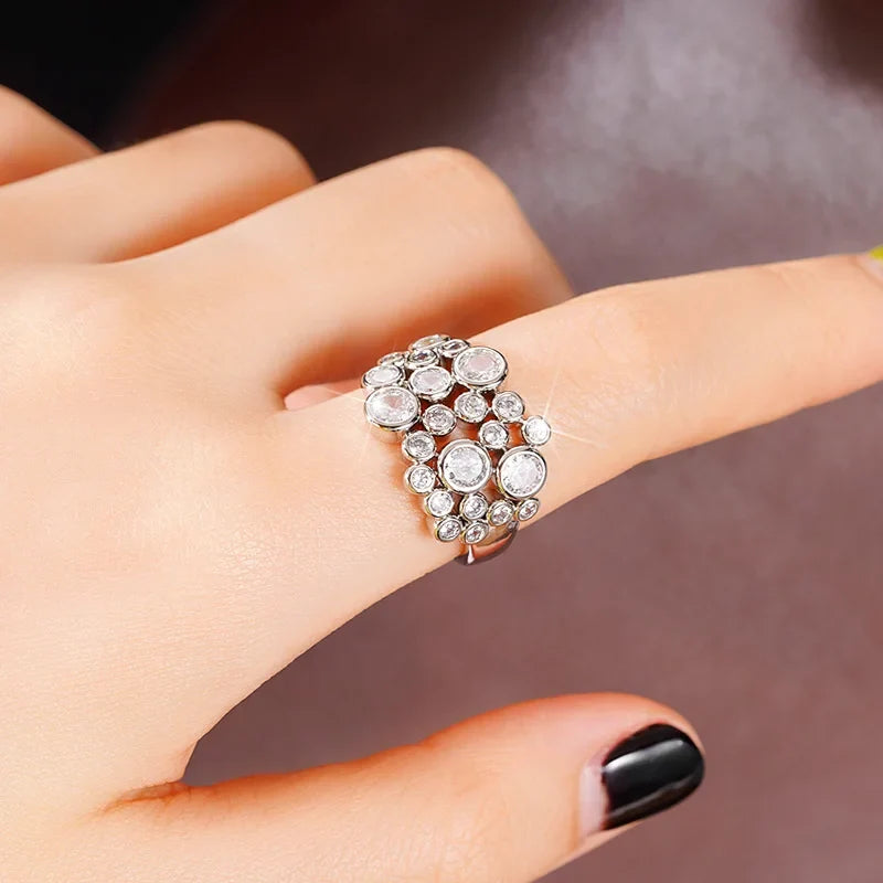 Anillo lujoso redondo de circonita cúbica – imagen 2