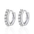 Pendientes mini aro dorados atemporales – imagen 2