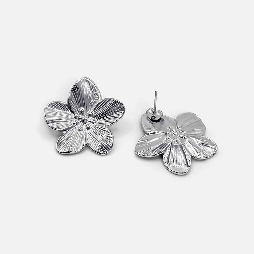 Pendientes florales de plata con estilo – imagen 2