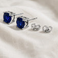 Pendientes de piedra de talla redonda atemporales