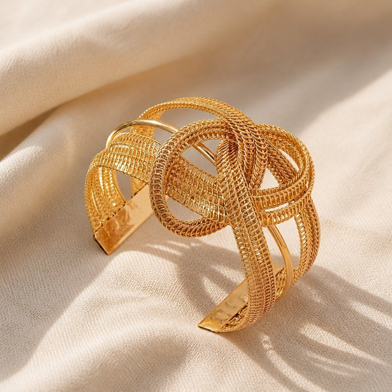 Brazalete geométrico atemporal