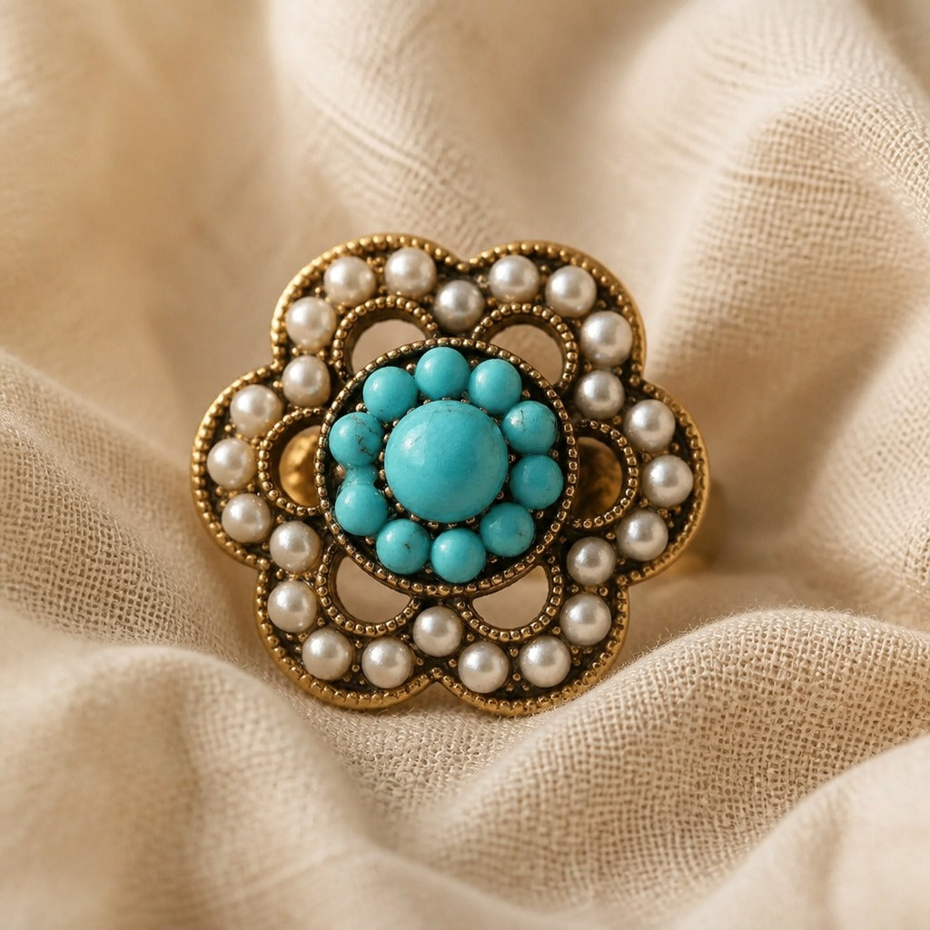 Anillo floral de turquesa y perlas