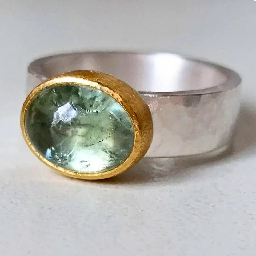 Anillo verde vintage hecho a mano