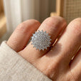 Anillo statement de cristales en halo