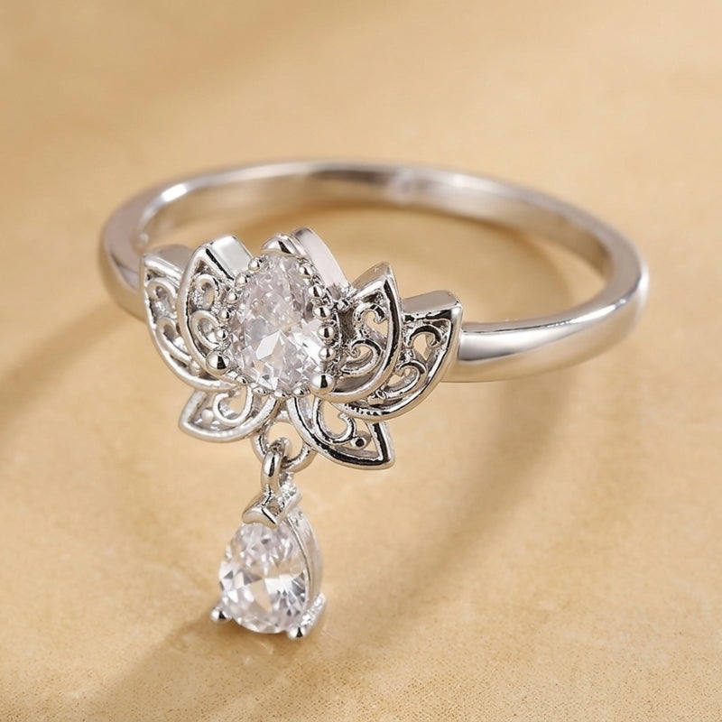 Anillo radiante de loto con circonita – imagen 2