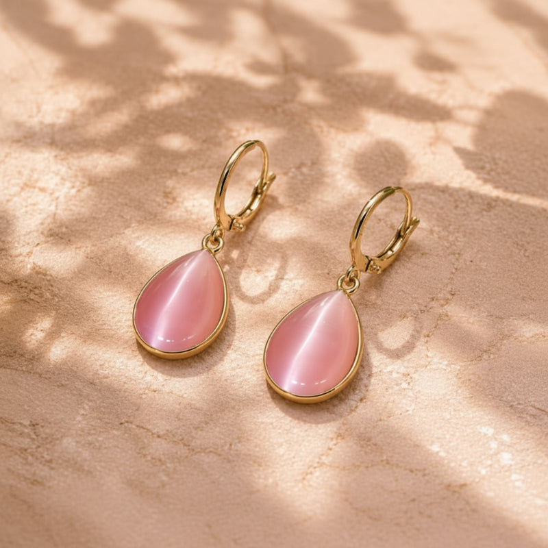 Pendientes exquisitos de piedra en forma de gota