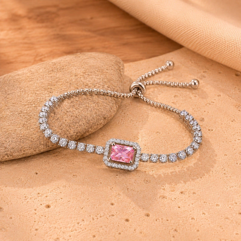 Pulsera llamativa con halo brillante