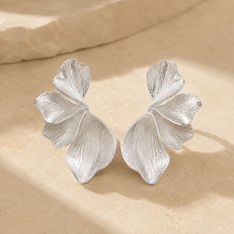 Pendientes florales de botón opulentos – imagen 2