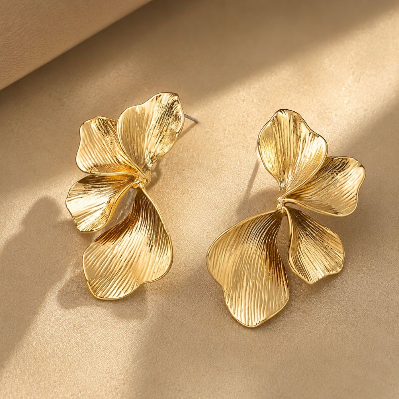 Pendientes florales de botón opulentos