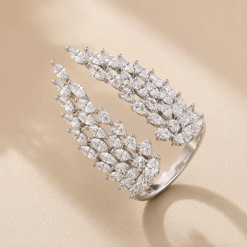Anillo alas atemporal de circonita – imagen 2