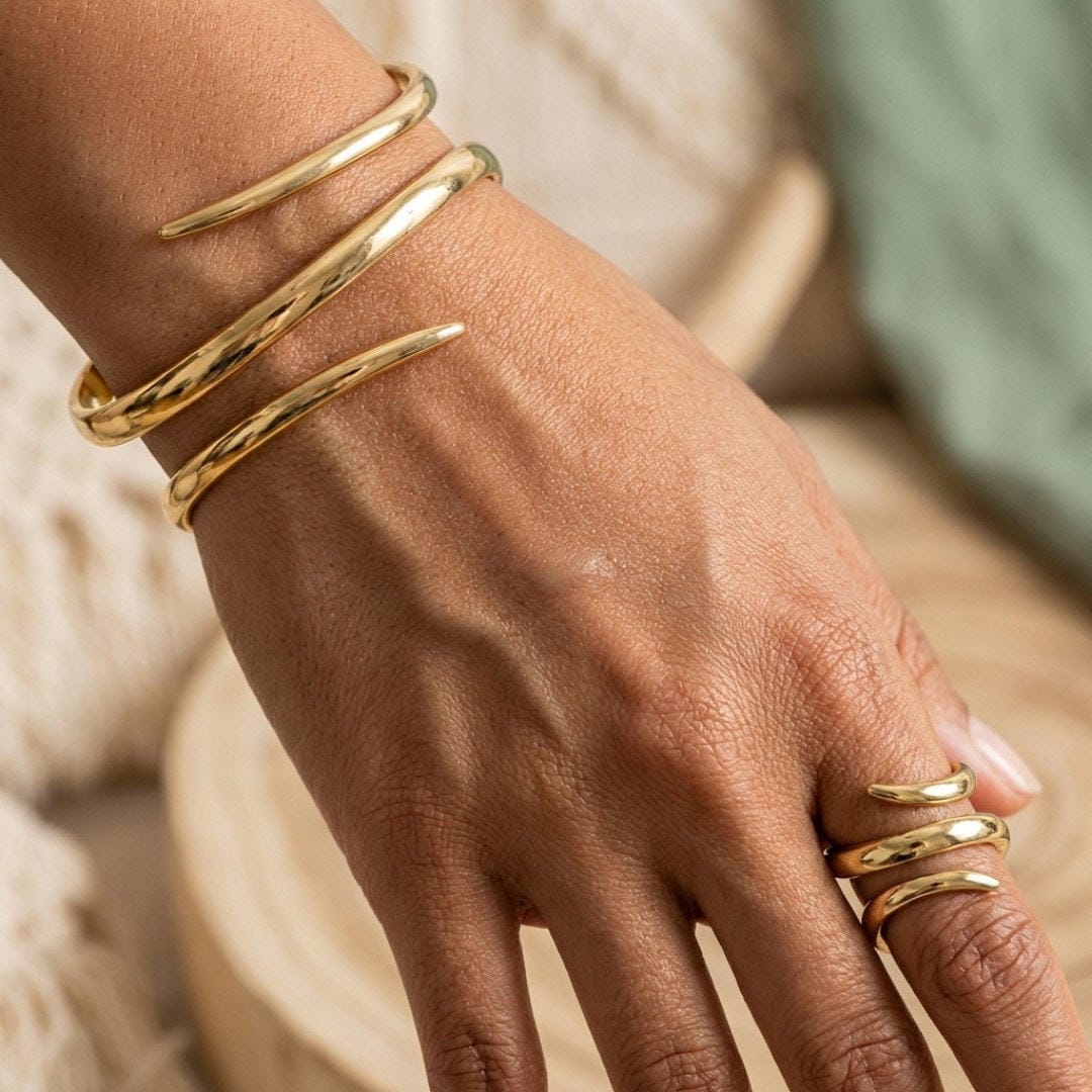 Conjunto exquisito de pulsera y anillo serpiente — Carmen, Lucía & Rocío