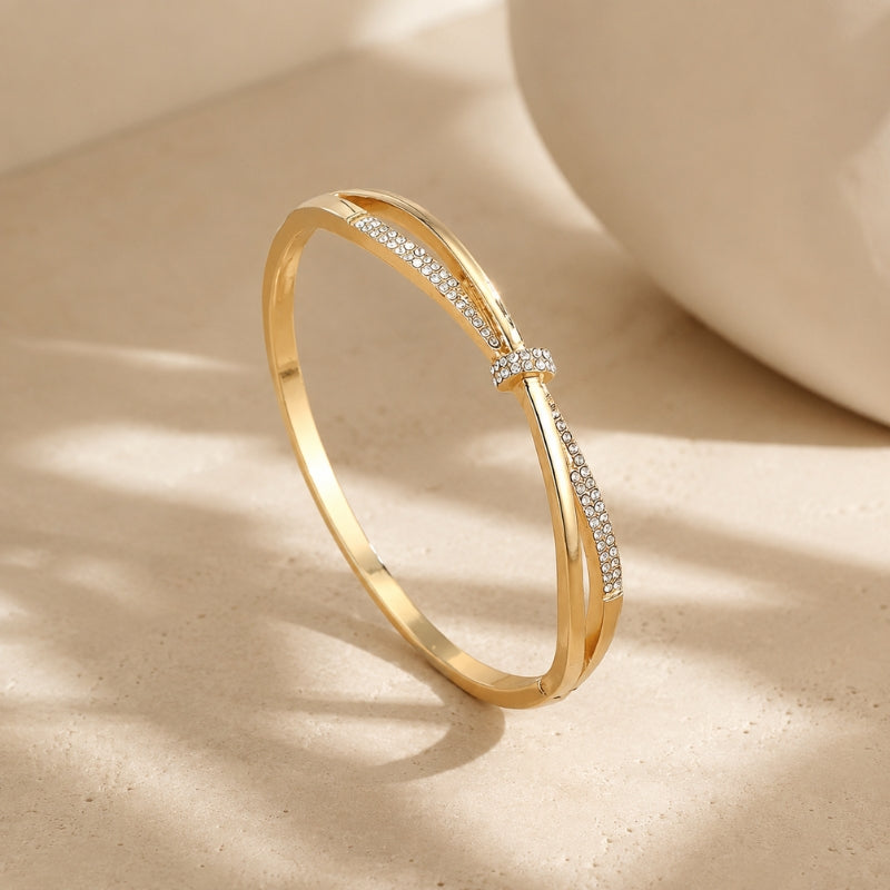 Pulsera minimalista de nudo de lujo