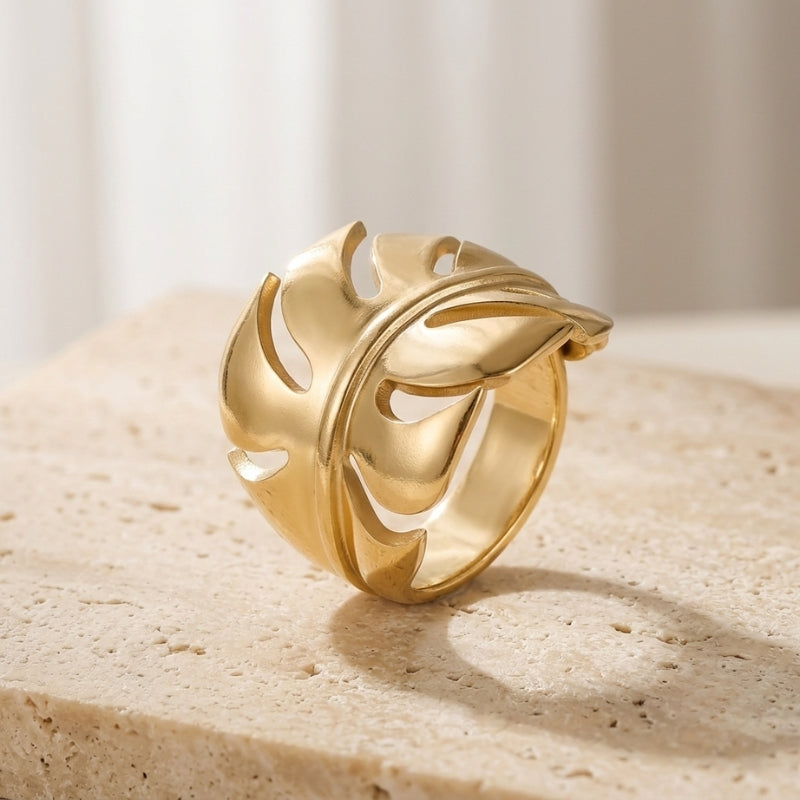 Anillo abierto de hoja de lujo
