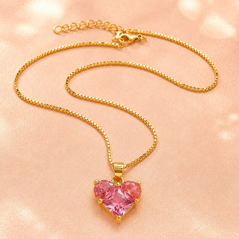 Collar de corazón radiante de cristal