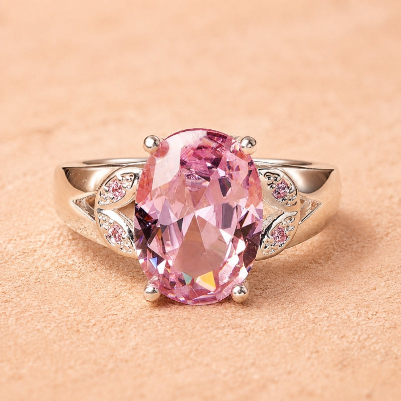 Anillo elegante con piedra rosa