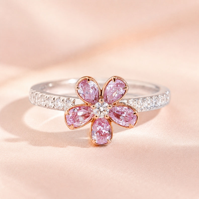 Anillo rosa brillante con forma de flor
