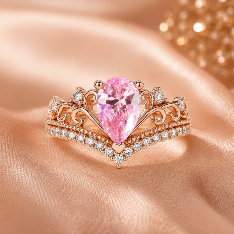 Anillo luminoso con piedra en forma de pera