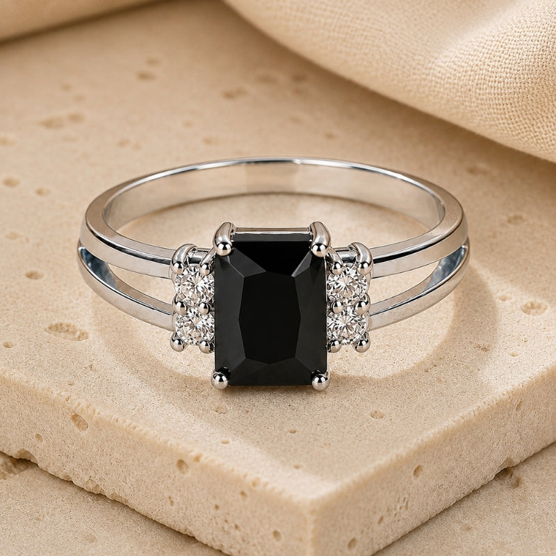 Anillo regio de circonita talla princesa