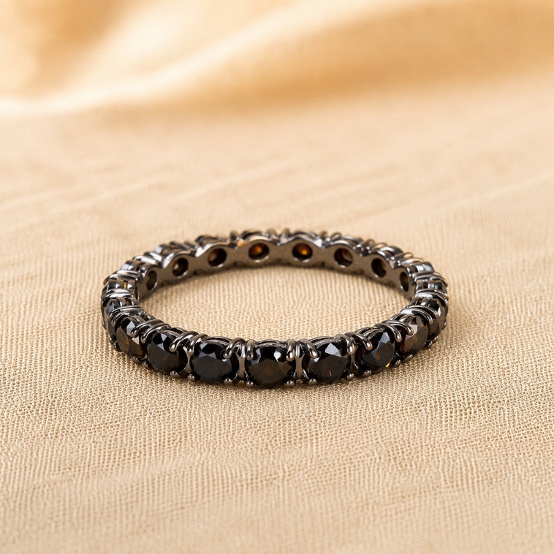 Anillo de lujo de circonita negra