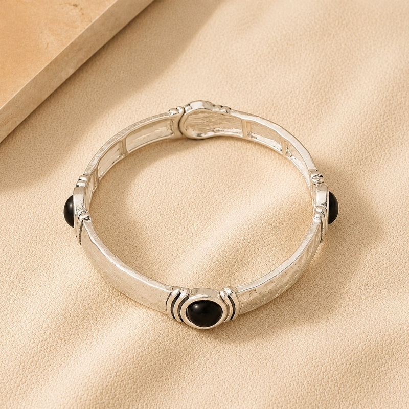 Pulsera bohemia de cuentas con dijes