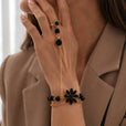 Pulsera anillo floral opulenta