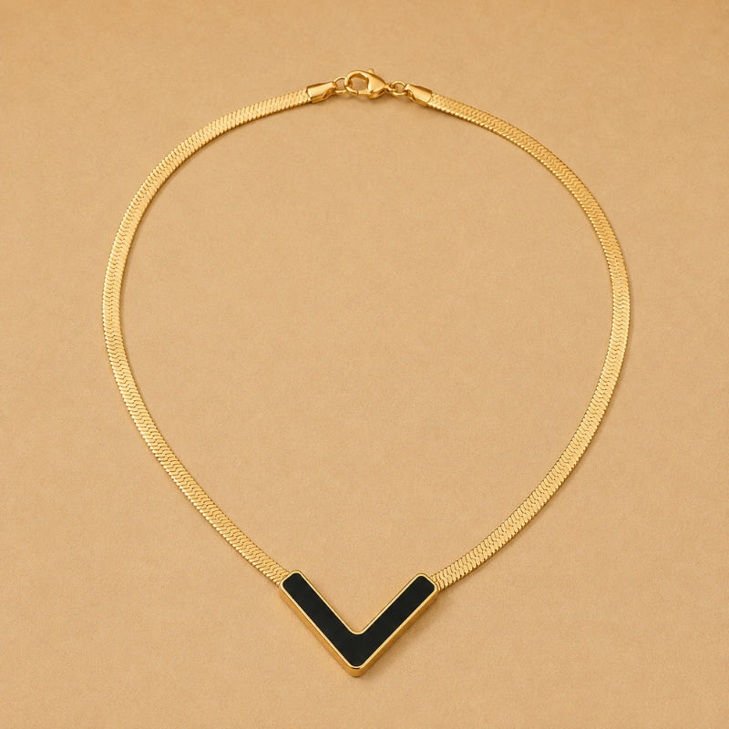 Collar sofisticado con colgante en V – imagen 2