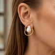 Pendientes geométricos de perla luminosa