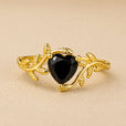 Anillo sofisticado de corazón llamativo