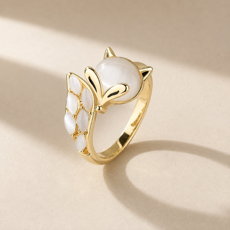Anillo dorado radiante ajustable