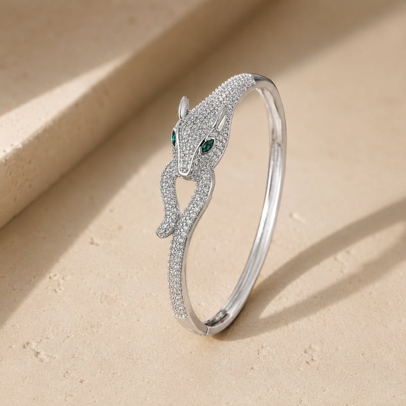 Pulsera majestuosa con diseño animal – imagen 2