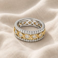 Anillo de oro blanco con doble hilera de circonitas – imagen 2