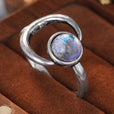 Anillo ajustable de piedra lunar con estrella y luna – imagen 2