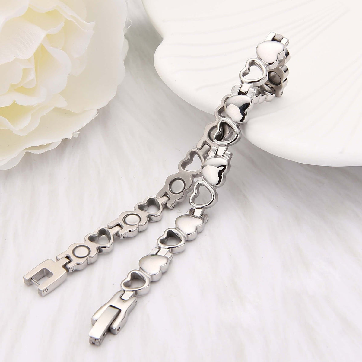 Pulsera elegante de oro blanco con corazón – imagen 2
