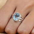 Anillo de circonita azul mar