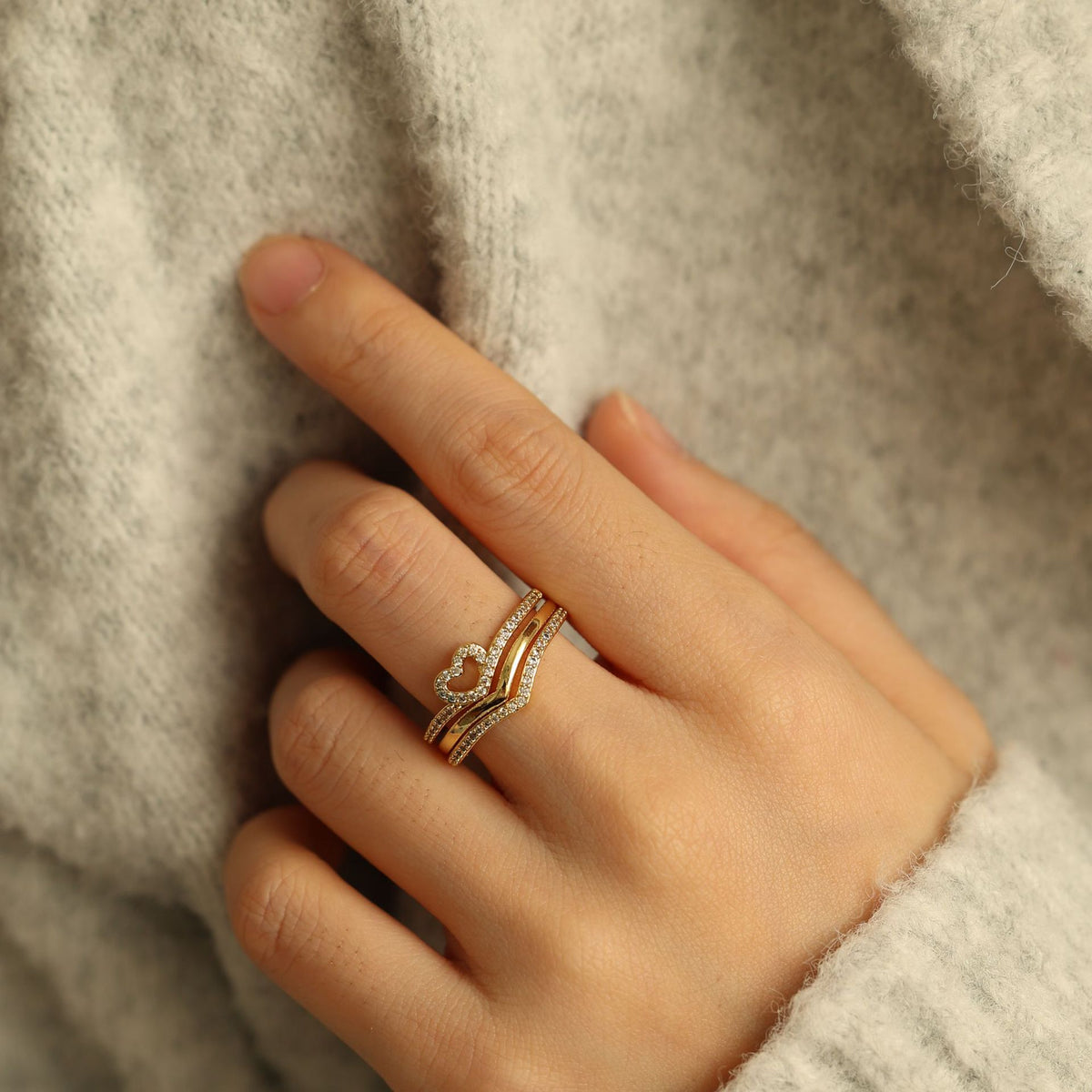 Anillos apilables Amor Brillante con hueso de la suerte — Carmen, Lucía & Rocío