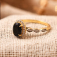 Anillo de ónix dorado de lujo – imagen 2